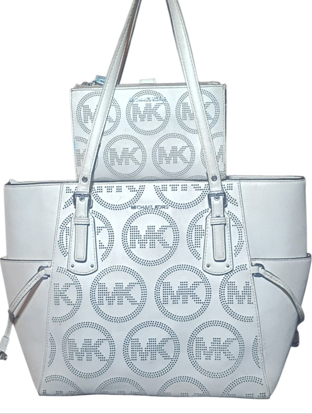 Michael Kors - Large Voyager - East/West Perforated Logo Tote Bag & Wallet Set